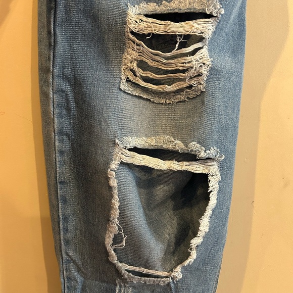 Distressed Denim - Picture 4 of 6
